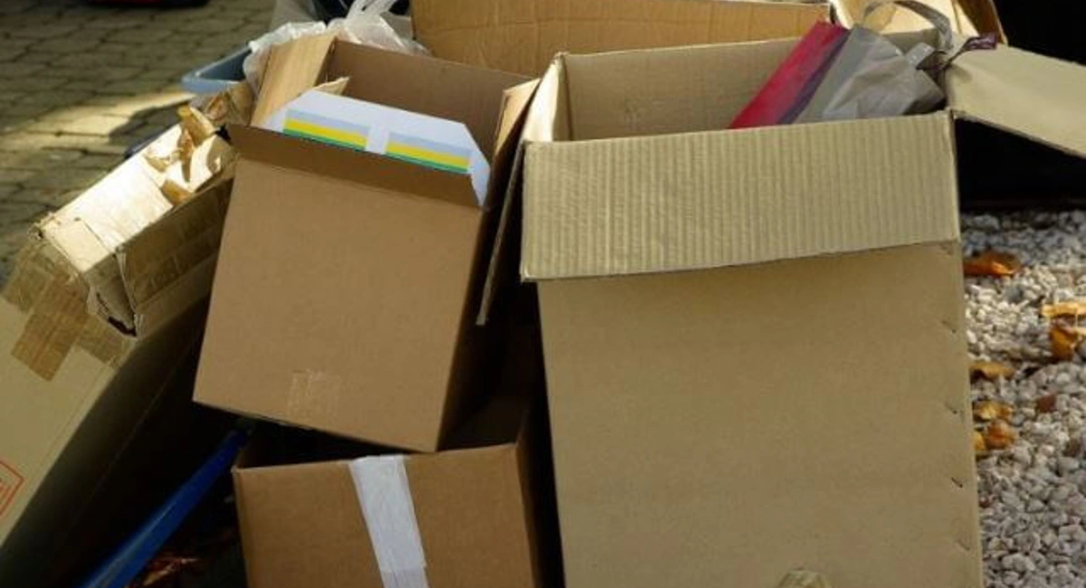 packing boxes